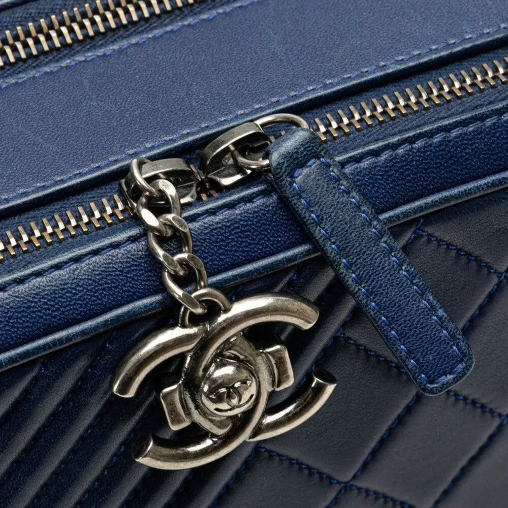 Chanel Boy Chanel Lambskin Shoulder Bag - Picture 7 of 10